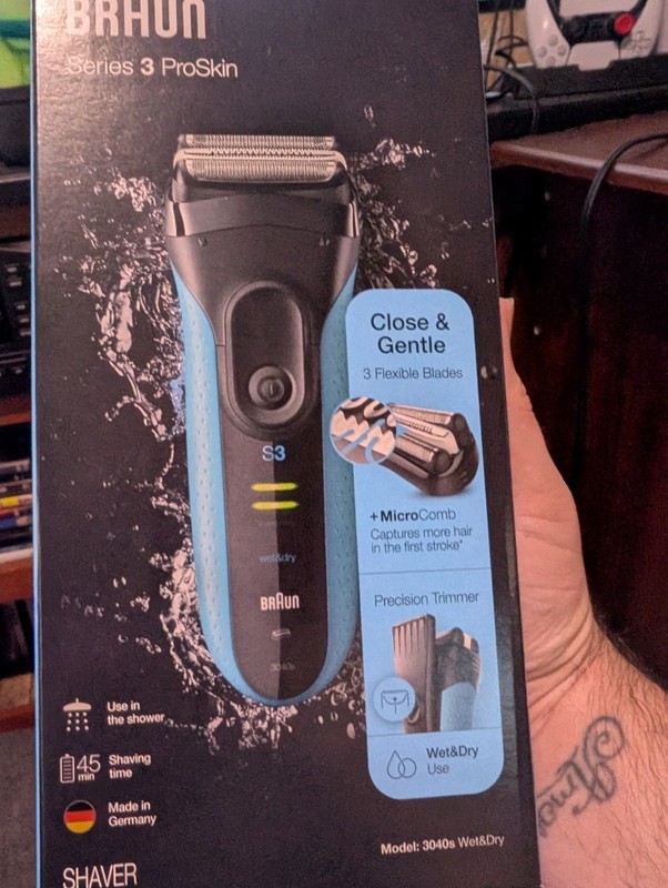 Braun Series 3 ProSkin 3040s Wet/Dry Foil Shaver w/ Precision Trimmer