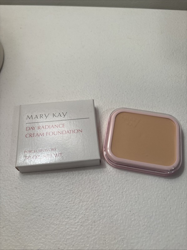 Mary Kay Cream Foundation Porcelain Ivory 4478 New Discontinued Vintage