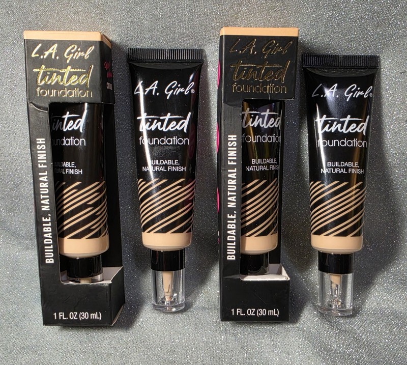 LOT OF 4 L.A. Girl Tinted Foundation Shade GLM752 Porcelain 1oz / 30ml Each NEW!