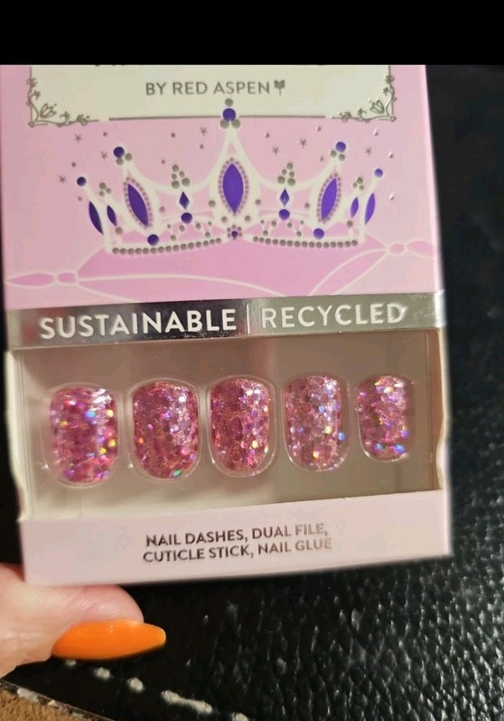 If The Crown Fits, Coraline. Red Aspen, Manicure In A Dash Set. New. Short. gallery