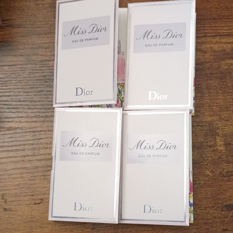 4pk Dior Miss Dior Eau de Parfum Spray Sample Size 1 ml / 0.03 fl oz