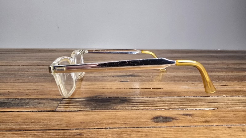 Vtg Shuron Cat Eye prescrip Eye glasses, Silver Clear Gold 5 3/4 Aluminum Frame gallery