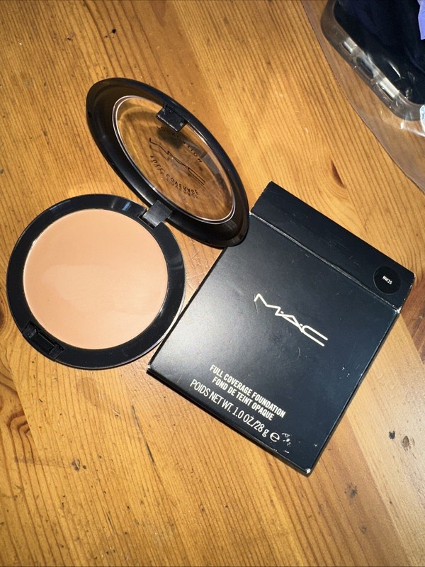 MAC Full Coverage Foundation Shade NW35 Full Size 1oz / 28g New In Box