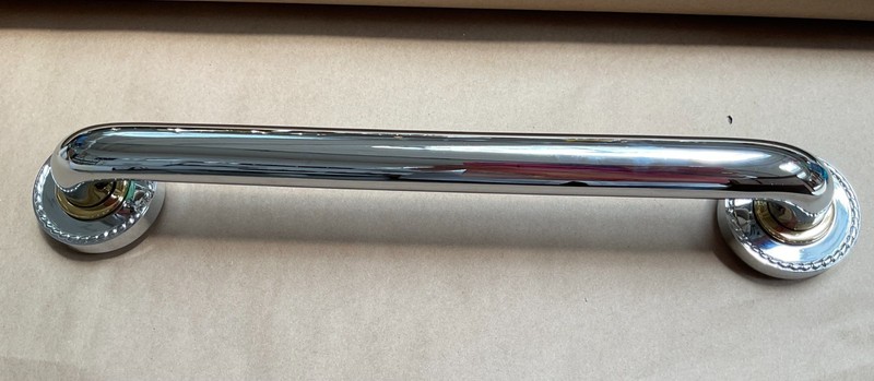 GINGER- CANTERBURY 16″ GRAB BAR CHROME AND POLISHED BRASS ACCENT – DISPLAY SALE