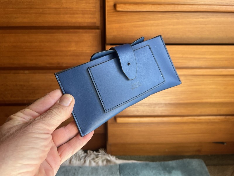 NWOT Gentle Monster Blue Leather Sunglasses Pouch Case Glasses