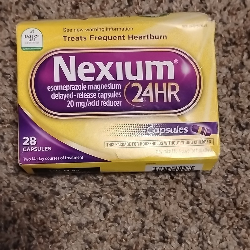 Nexium 24HR Delayed-Release Esomeprazole Magnesium 20mg 28ct Exp 01/2026