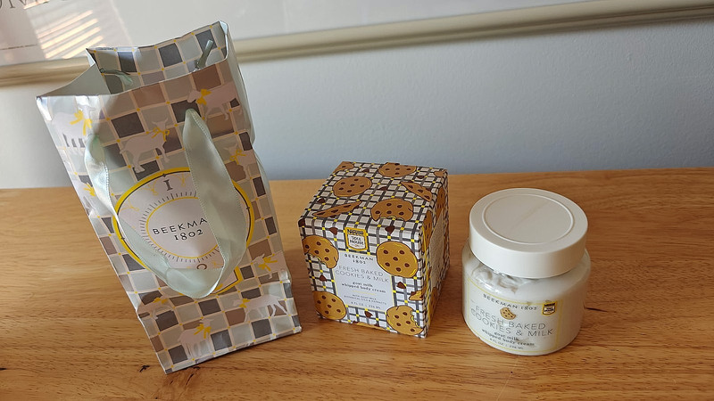 Nestles Toll House Beekman 1903 Baked Cookie Whipped Body Cream Gift Bag 8 oz