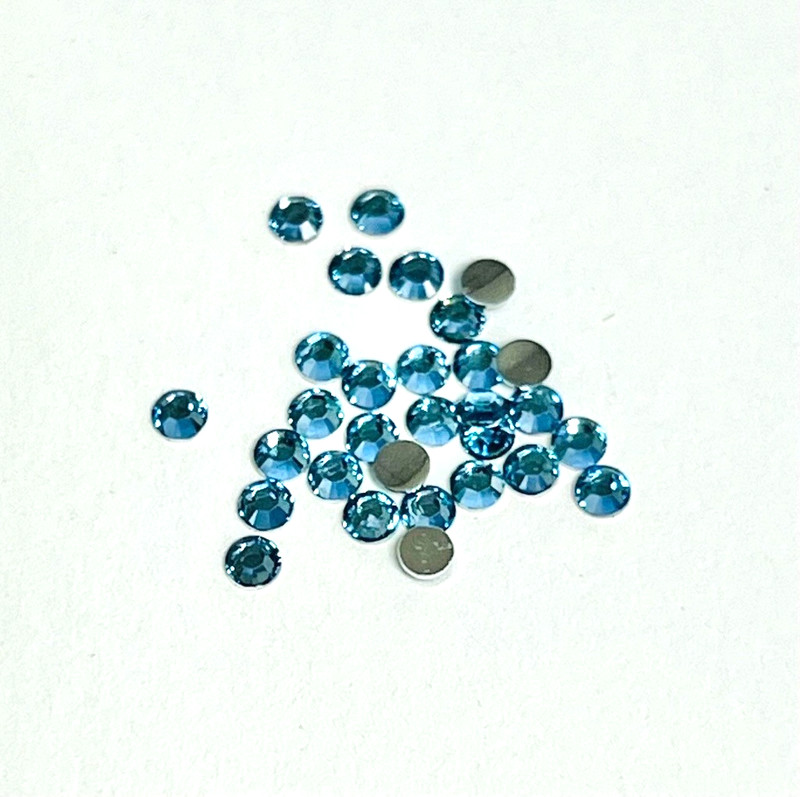 Light Blue 2mm Flat Back Round Crystal Rhinestones Jewelry Crafting Gems 2 Pack