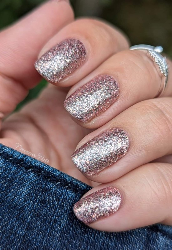Color Street Nail Polish Strips SOCIAL BUTTERFLY Rose Gold GLITTER (FMG269) gallery