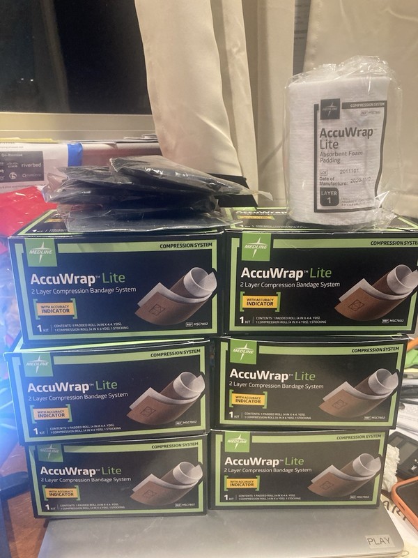 6 Medline AccuWrap Lite 2 Layer Compression Bandage System MSC7802 + 5 stockings