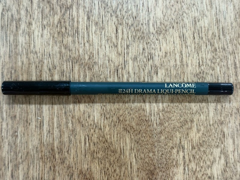 Lancome 24H Drama Liqui-Pencil Dramatic Eyeliner 03 Green Metropolitan Matte NIB