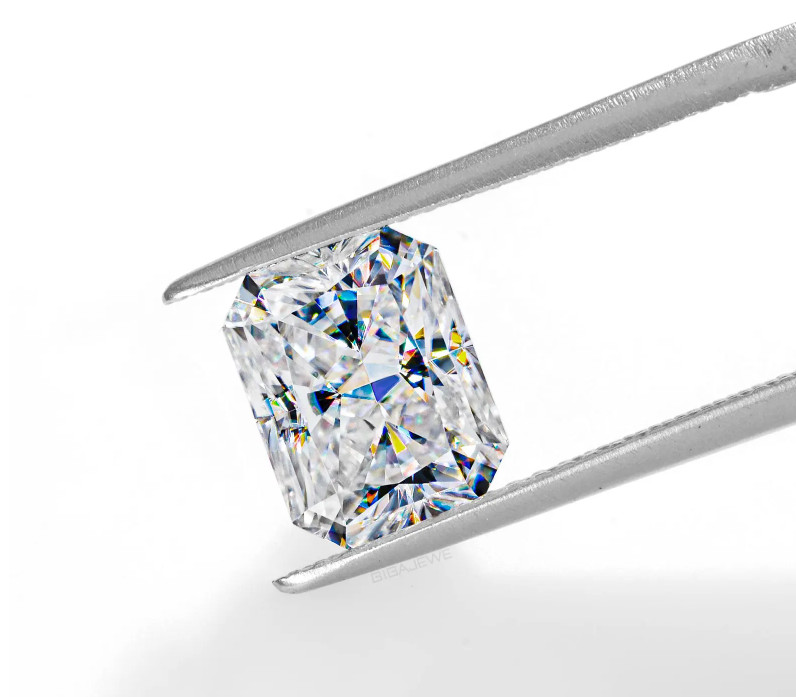 Lab Grown Diamond 4 Ct Emerald Cut Natural D Color VVS1 Clarity GGA Certified gallery