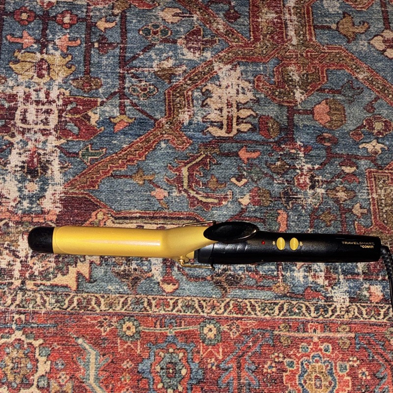 Conair TravelSmart 0.5in Ceramic Curling Iron 430°F Adjustable Heat Black/Gold