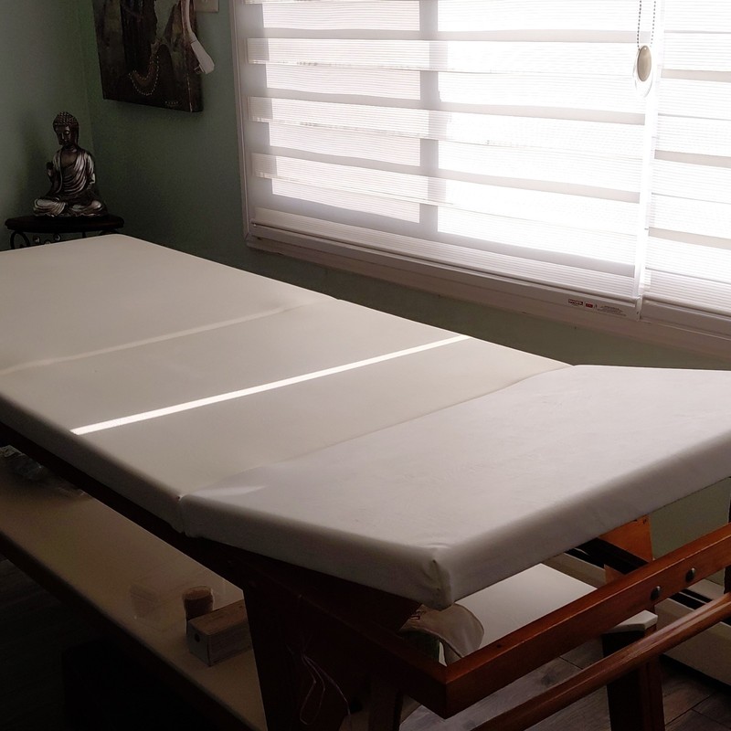 White Stationary Massage Table Faux Leather Wood Frame Adjustable Backrest gallery