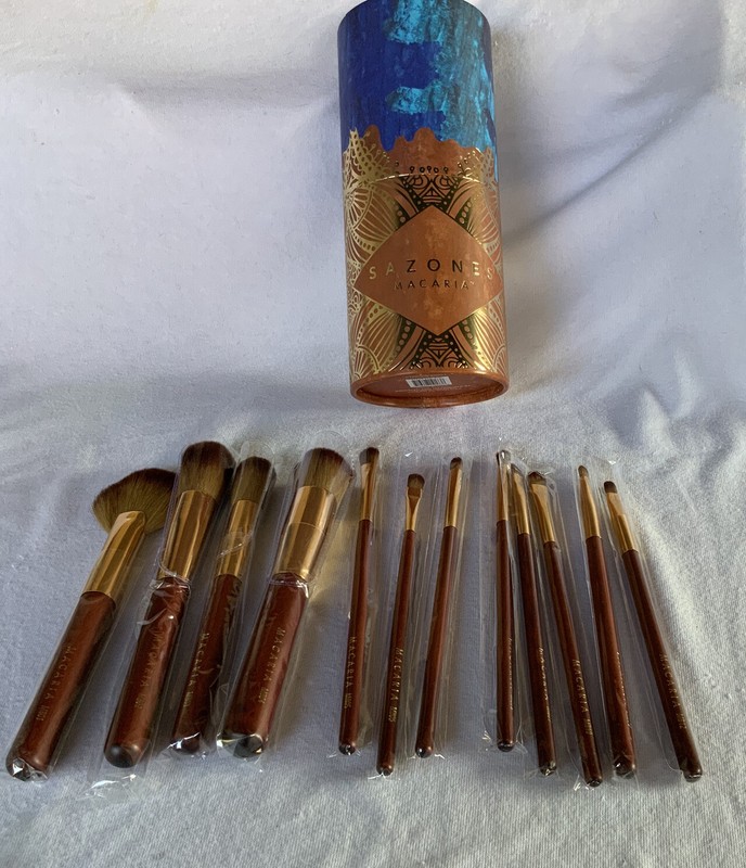 Brush Set Foundation Blush Eyeshadow Cosmetic Macaria Sazones Makeup gallery