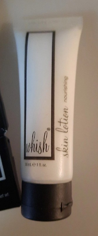 Lot of 7 WHISH Travel size MOISTURIZING LOTION 30ml TUBE 1 oz.