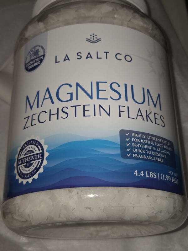La Salt Co Magnesium Zechstein Flakes 100% Pure ANCIENT 4.4 LBS Destress Sealed gallery