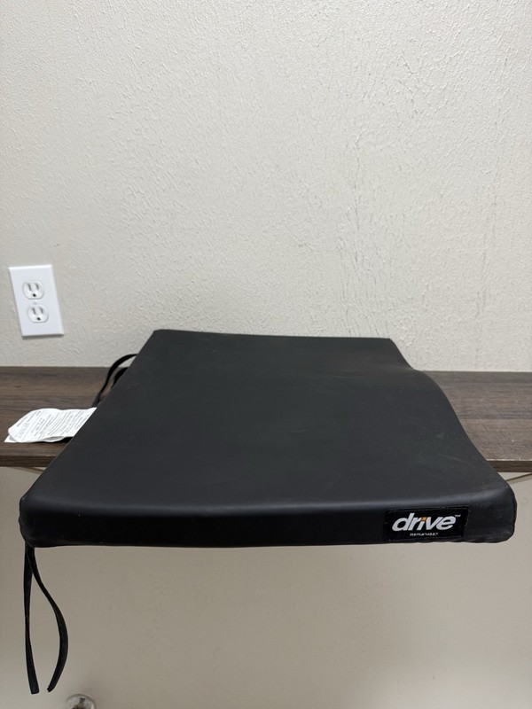 Drive Medical 14887 Molded General Use Wheelchair Seat 18″ x 16″ x 1.75″