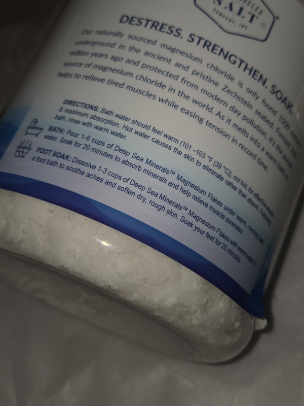La Salt Co Magnesium Zechstein Flakes 100% Pure ANCIENT 4.4 LBS Destress Sealed gallery
