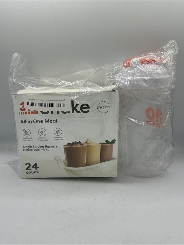 310 SHAKE All-In-One Meal Replacement Cookies Cream 24 Pk + Shaker Bottle