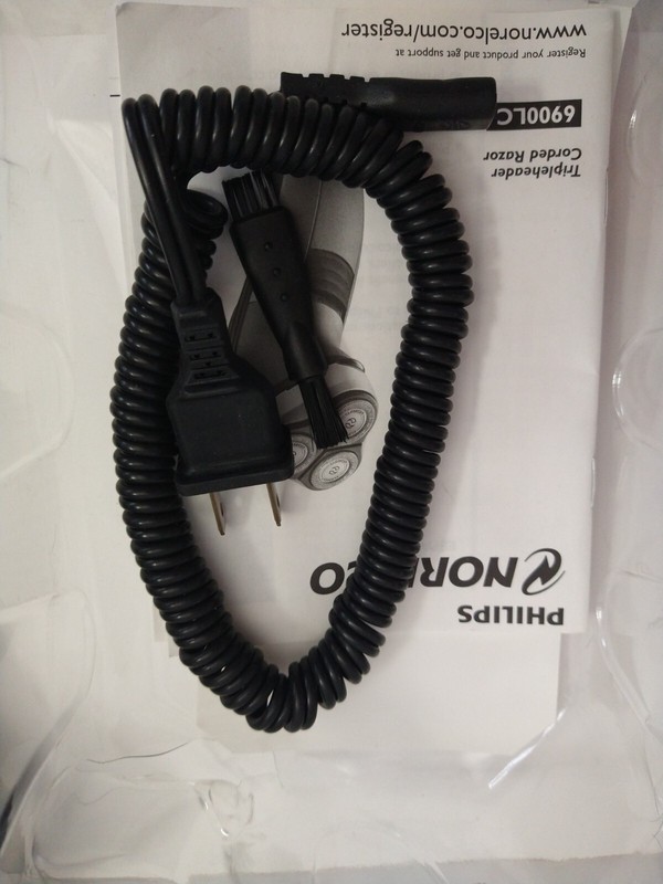 Philips Norelco Shaver 6900 LC close Cut Heads Corded gallery