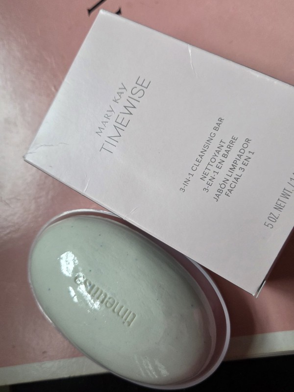 Mary Kay Timewise 3-In-1 Cleansing Bar W/ Dish BNIB Discontinued 5 Oz. Full Size gallery