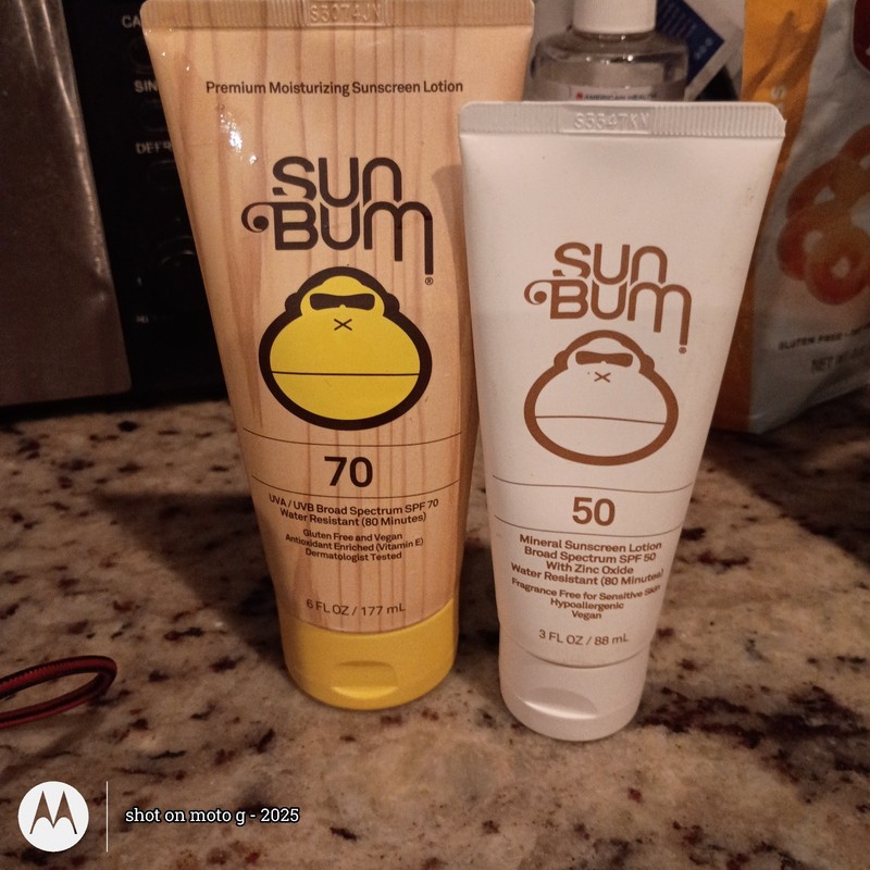 New Sun Bum 2 Pack 70 SPF Broad Spectrum 6 Oz & 50 SPF Mineral Sunscreen 3 Oz