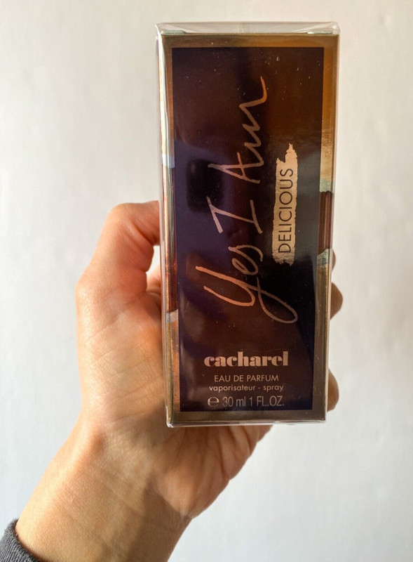 CACHAREL Yes I Am Delicious EDP 1oz/30ml New in Box. Sealed.