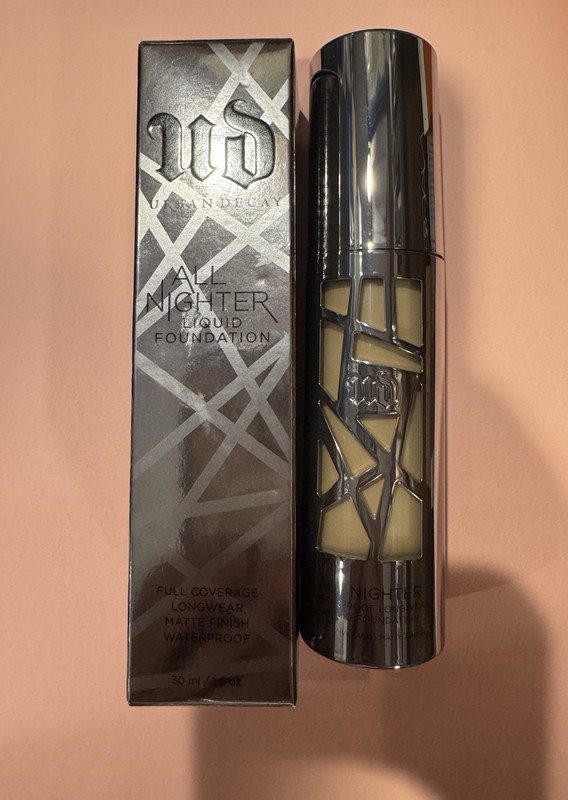 NIB Urban Decay All Nighter Liquid Foundation Shade 3.0 1 fl oz