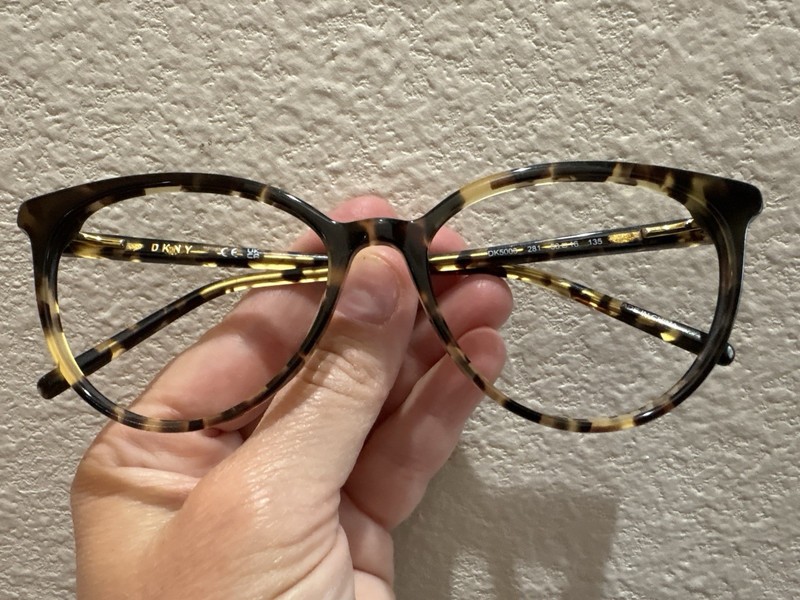 DKNY DK5003 281 Eyeglasses 53-16-135 Good Condition Tortoise