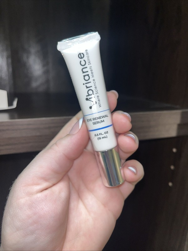 Vibriance Eye Renewal Serum - for Dark Circles, Puffiness, Crow's Feet - 0.5 OZ. gallery