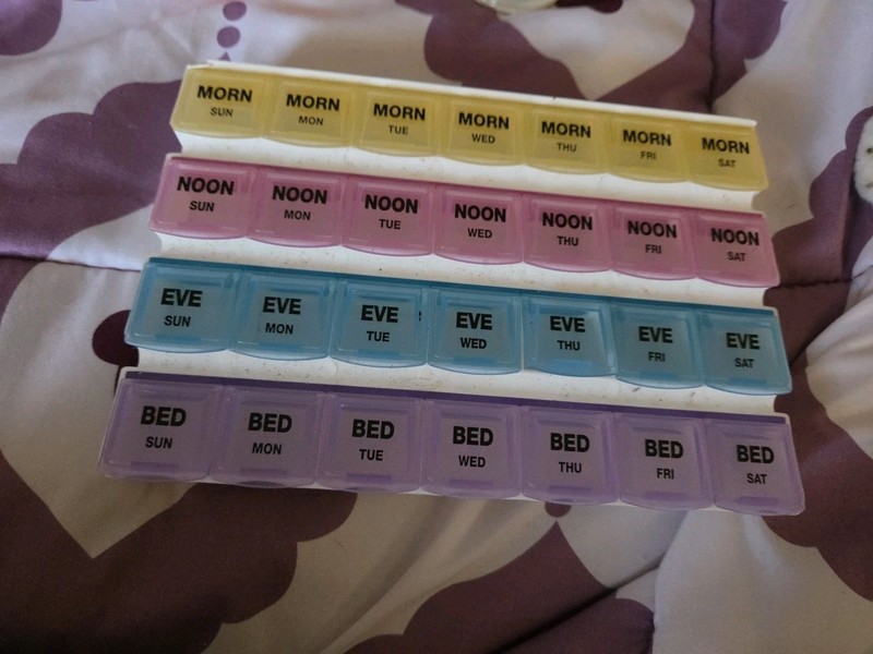 7 day pill box organizer weekly medicine 4 Times Per Day B85