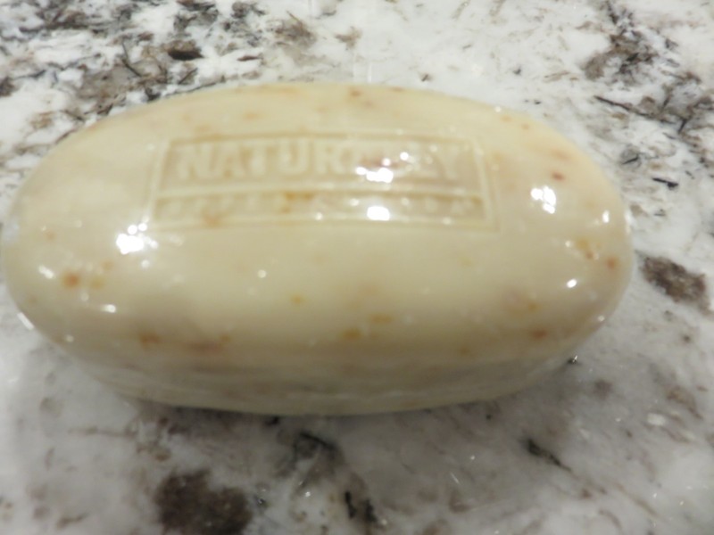 UPPER CANADA SOAP MAKER Soap BAR Naturally – Wild Mint Lime 5 oz. Bar NOS HTF