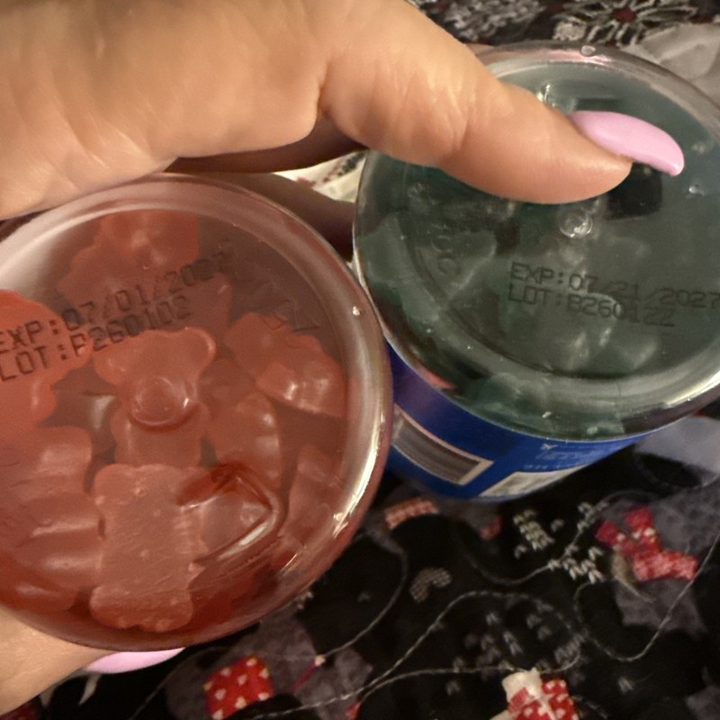 Bearvana Gummies Supplement for Women Herbal Pink and Blue Combo Pack Gummy gallery