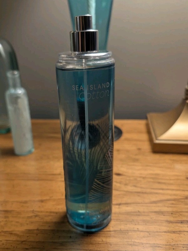 ​Vintage Bath & Body Works Sea Island Cotton Fine Fragrance Mist 8oz No Cap