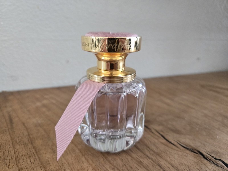 Original Amway Artistry Flora Chic Eau de Parfum 50ml/1.7 Oz Perfume Fragrance