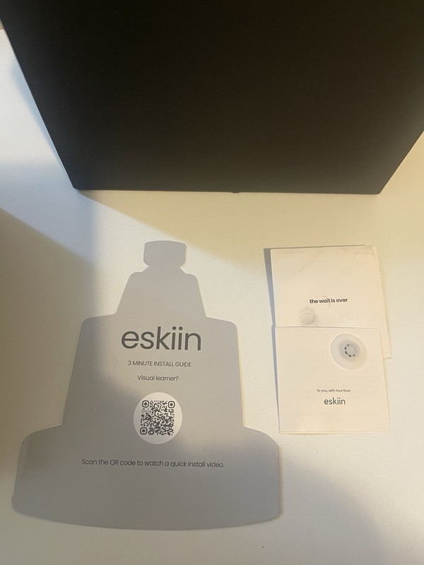 eskiin B100 Facial Cleansing Device Black 3-Speed USB/Battery for Acne gallery