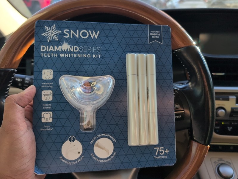Snow Diamond Series Teeth Whitening Kit w/UV Light Bulb & 3 Serum Hydroxyapatite