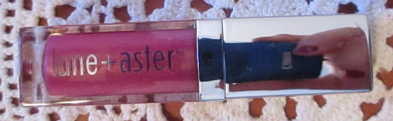 10 Choices of Lip Oils Polish Lipstick Gloss & 4 Eyeliners To Choose From U Pick gallery