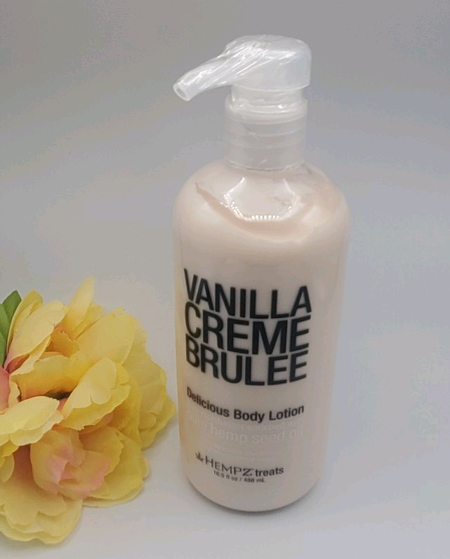Hempz Treats Body Lotion Vanilla Creme Brulee Hemp Seed Oil Moisturizer 16.5 oz