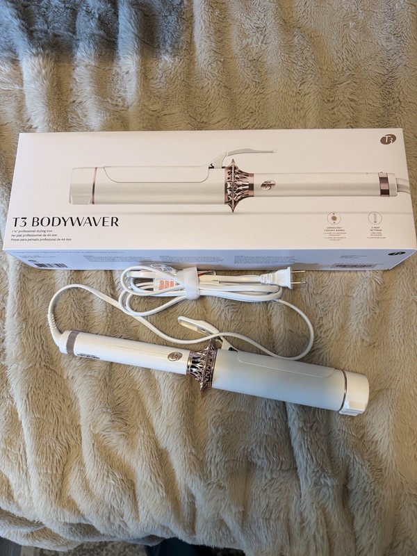 T3 BodyWaver 1.75″ Styling Iron – White/Rose Gold (73592)