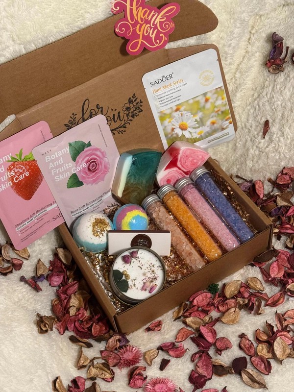 Relaxation Spa Kit, Birthday Gift Box, Bath Set with LED Light Surprise gallery