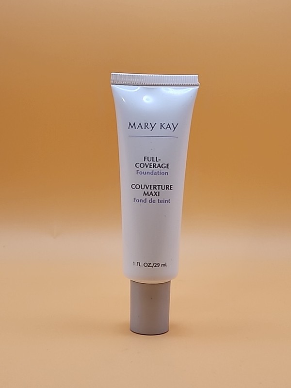 Mary Kay Full Coverage Foundation Ivory 100 Gray Silver Cap