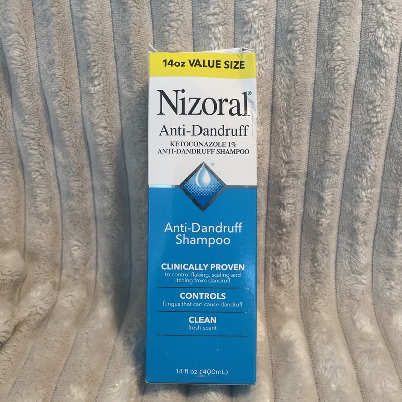 Anti-Dandruff Shampoo Cleans & Controls 14 oz Exp June 2027