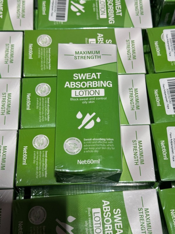 Sweat Absorbing Lotion Block Sweat and Control Oily Skin