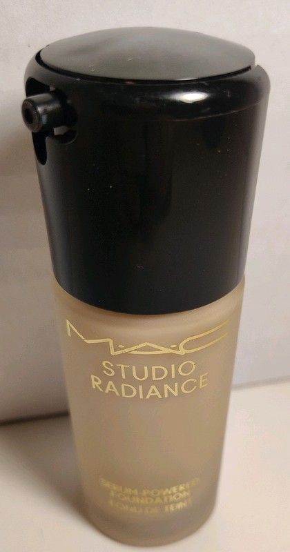 MAC Studio Radiance Serum Powered Foundation ~ NC35 ~ 1oz/30ml FullSize NIB Free