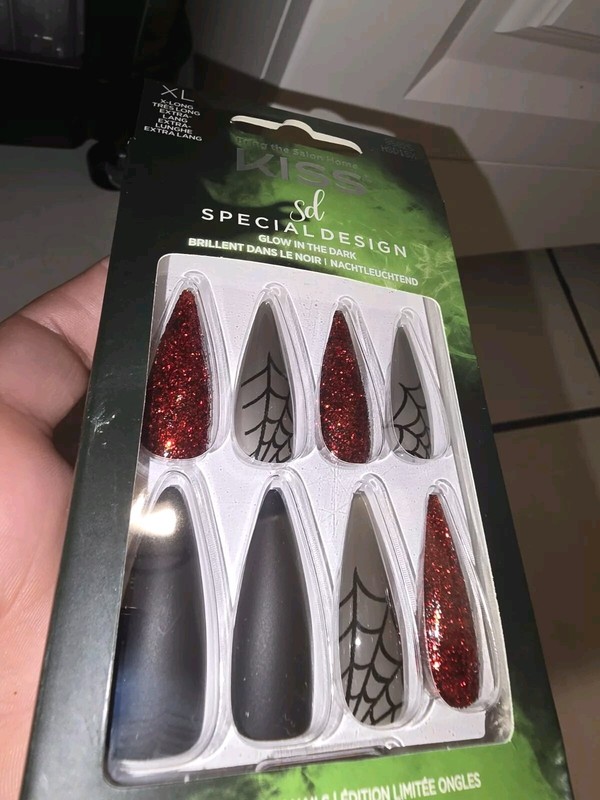 NEW Kiss Nails Halloween Glue Press Manicure XL Stiletto Black Spider Web Red gallery