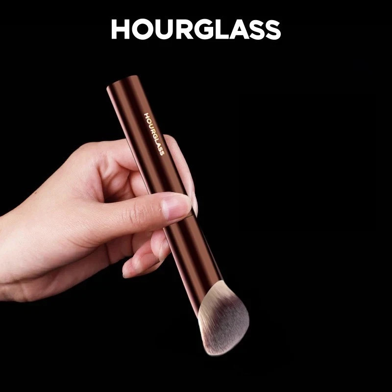 HOURGLASS Ambient Soft Glow Foundation Brush Ultra Soft Powder Blush Brush NEW gallery