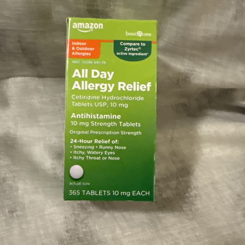 Amazon All Day Allergy Relief Cetirizine Hydrochloride Tablets 10mg 365 ct 10/28