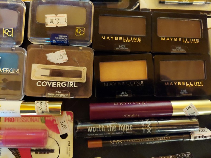 79 Pcs ~ Eyeshadow~Mascara~Eyeliner~Lashes~Assorted Brands, Styles, Shades gallery